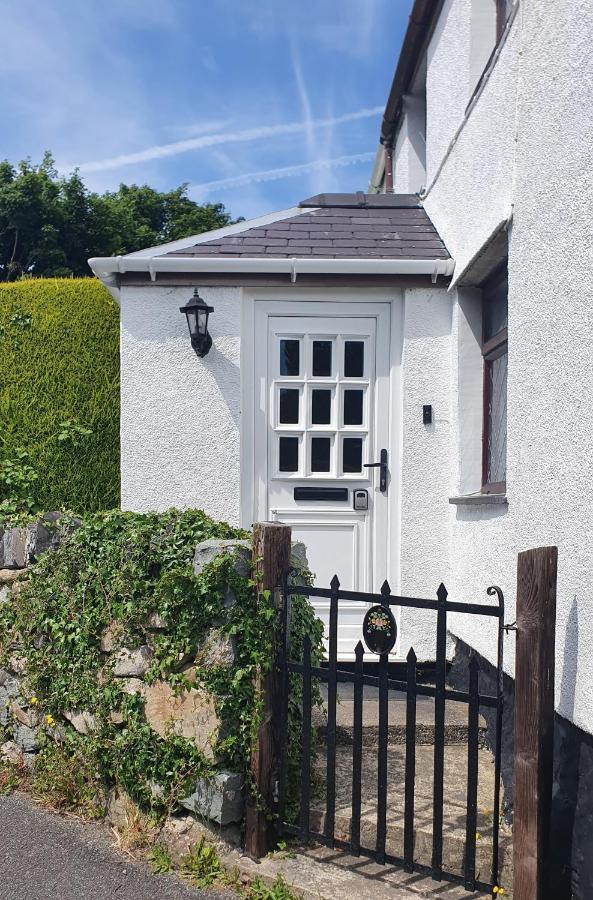 Green Cottage - Snowdonia Llanllechid المظهر الخارجي الصورة