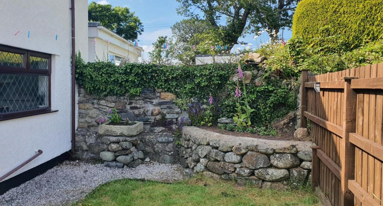 Green Cottage - Snowdonia Llanllechid المظهر الخارجي الصورة